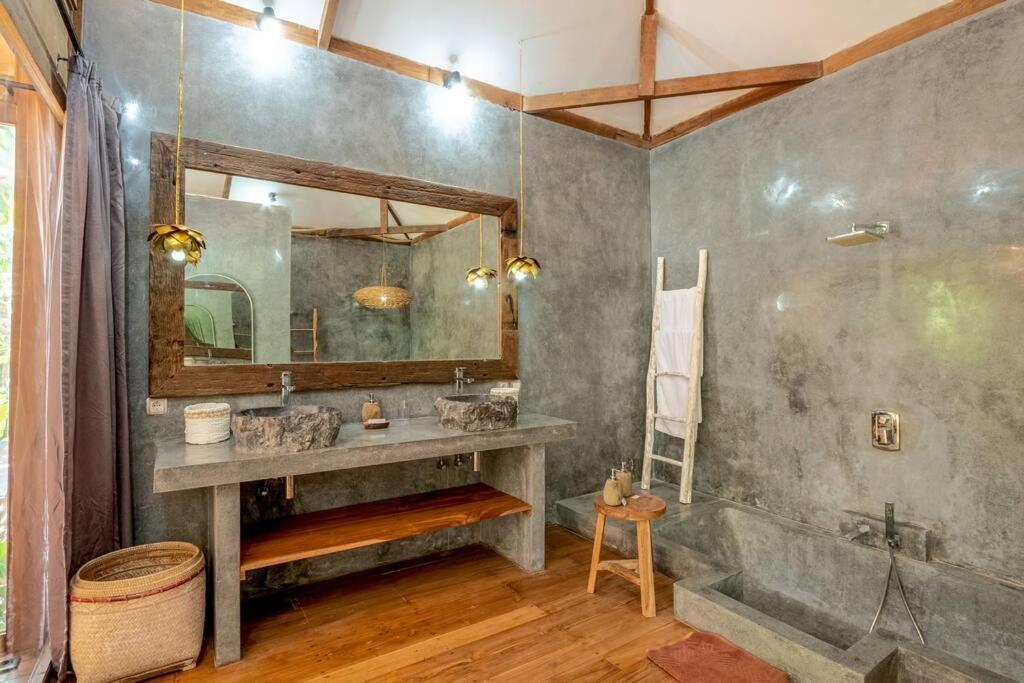 Secret River Villa - Luxury Villa 5 Bedrooms - Kerobokan - Canggu المظهر الخارجي الصورة